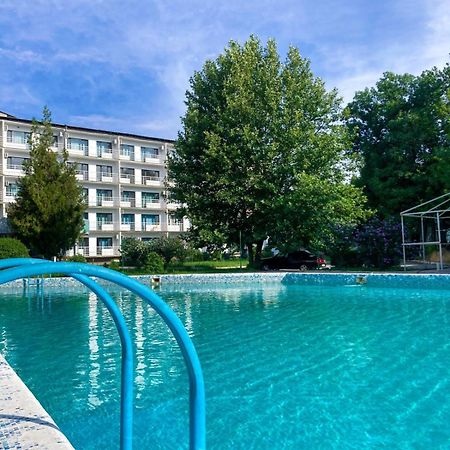 Tourist Hotel Шымкент Экстерьер фото